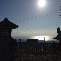 Photo taken at 高取神社 by 汁化戎 on 1/12/2015