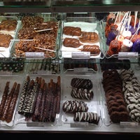 8/3/2013 tarihinde Elliott P.ziyaretçi tarafından Kilwins Chocolates &amp;amp; Ice Cream'de çekilen fotoğraf