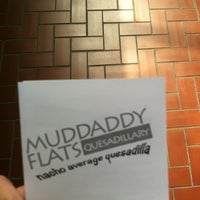 รูปภาพถ่ายที่ Muddaddy Flats โดย Rhea D. เมื่อ 9/17/2012