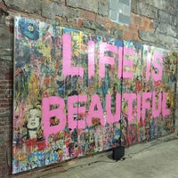 Photo taken at Mr. Brainwash Pop-Up: Life is Beautiful by Paul H. on 7/12/2015
