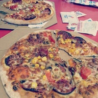 Photo taken at Domino&amp;#39;s Pizza by Ercan Ç. on 5/7/2018
