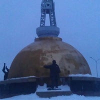 Photo taken at Памятник первооткрывателям самотлорской нефти by Kristina on 11/1/2014