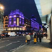 Photo taken at Harrods by ᴀʙ on 2/3/2024
