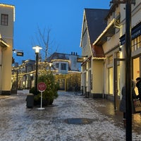 รูปภาพถ่ายที่ Wertheim Village โดย Hamdan เมื่อ 1/17/2024