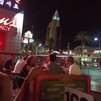 Photo taken at Fat Bar Las Vegas by Nnow N. on 8/17/2016