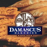 Das Foto wurde bei Damascus Bakery von Damascus Bakeries am 7/14/2014 aufgenommen