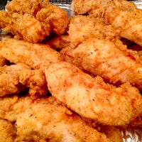 รูปภาพถ่ายที่ Bairs Fried Chicken at Central Market โดย Bairs Fried Chicken at Central Market เมื่อ 7/22/2014
