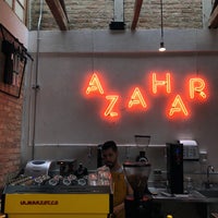 Photo prise au Azahar Café par Kat R. le6/24/2019