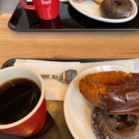 Photo taken at Mister Donut by yama on 9/23/2022
