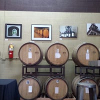 1/4/2014にJeoff H.がKingman Estate Wineryで撮った写真