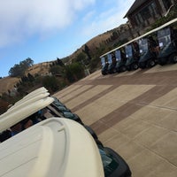 Foto scattata a Peacock Gap Golf Club da George S. il 9/15/2016