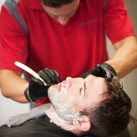 1/21/2015にSaving Face BarbershopがSaving Face Barbershopで撮った写真