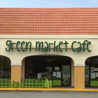 รูปภาพถ่ายที่ Green Market Cafe โดย Green Market Cafe เมื่อ 4/6/2015