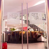 Foto tirada no(a) Red Carpet Boutique por Red Carpet Boutique em 7/21/2015