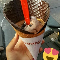 Photo taken at Cold Stone Creamery by Ceylan D. on 7/30/2016