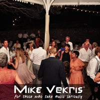 Das Foto wurde bei Mike Vekris Wedding DJ Services von Mike Vekris Wedding DJ Services am 7/16/2014 aufgenommen