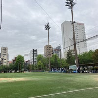 Photo taken at 錦糸公園 野球場 by yamako on 4/22/2023