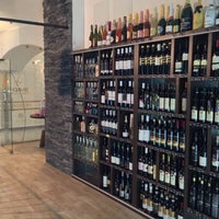 Foto scattata a Fine Bottles da Fine Bottles il 1/21/2015