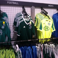 Photo taken at Adidas Outlet by Alê M. on 2/1/2013