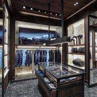 Moncler - Women's Store in Brussels
