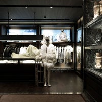 moncler montenapoleone