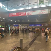 Photo taken at H Hauptbahnhof by Gautam R. on 11/11/2022