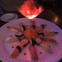 Das Foto wurde bei Galanga Thai Kitchen &amp;amp; Sushi Bar von Ryan R. am 2/6/2015 aufgenommen