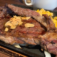 Photo taken at Ikinari Steak by Notes27 on 3/16/2019