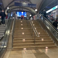 Photo taken at Mainz Hauptbahnhof by Levent on 1/15/2022