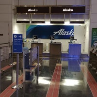 Photo taken at Alaska Airlines by Garrett V. on 10/12/2017