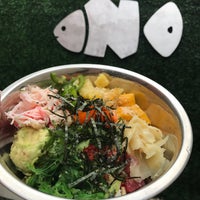 Photo taken at Ono Poke by Jessica H. on 2/5/2017