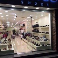 Photo taken at UNITED SHOES by Öztaş M. on 7/20/2014
