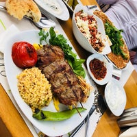 Das Foto wurde bei Kalaylı Restoran von KkarabayıRR am 9/30/2018 aufgenommen