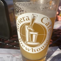 Foto tirada no(a) Riviera Cafe Brewhouse por Brian M. em 9/7/2020