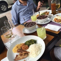 Das Foto wurde bei Joá Restaurante von Bruna T. am 3/12/2016 aufgenommen