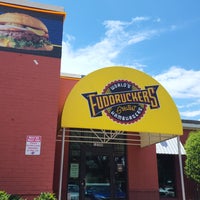 Photo taken at Fuddruckers by Francisco P. on 8/12/2022