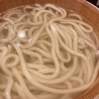 Photo taken at 丸亀製麺 松山六軒家店 by ちょちょ 7. on 11/1/2022