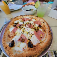 Photo taken at Porta Pizzeria by David J. on 8/8/2022