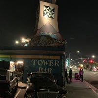 รูปภาพถ่ายที่ Tower Bar โดย Mike P. เมื่อ 8/17/2021
