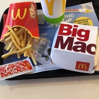 Photo taken at McDonald&amp;#39;s by İsmail U. on 8/2/2018