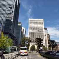 Photo taken at Tokyo Sta. Marunouchi South Exit Bus Stop by Mic H. on 10/14/2023