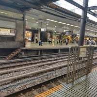 Photo taken at Inokashira Line Meidaimae Station (IN08) by Mic H. on 8/22/2022