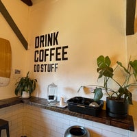 Photo taken at Drink Coffee Do Stuff by Ingo R. on 9/7/2023