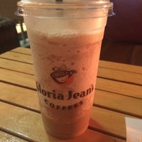 Photo taken at Gloria Jeans Coffees by Doros T. on 12/25/2015