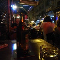 Foto diambil di Zincir Bar oleh Poaistan R. pada 8/29/2022