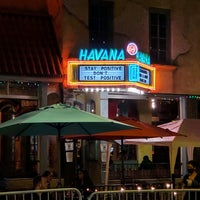 รูปภาพถ่ายที่ Havana &amp;#39;59 โดย Christy T. เมื่อ 10/3/2020