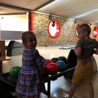 Photo taken at Familybowling De Kaai by Valérie V. on 8/30/2018