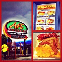 Das Foto wurde bei A&amp;amp;T Burger von A&amp;amp;T Burger am 7/23/2014 aufgenommen
