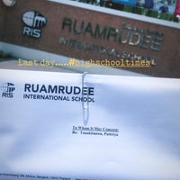 Снимок сделан в Ruamrudee International School пользователем Alrisa V. 5/28/2019