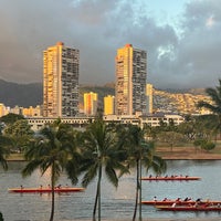 Das Foto wurde bei Coconut Waikiki Hotel von Elif E. am 6/1/2022 aufgenommen